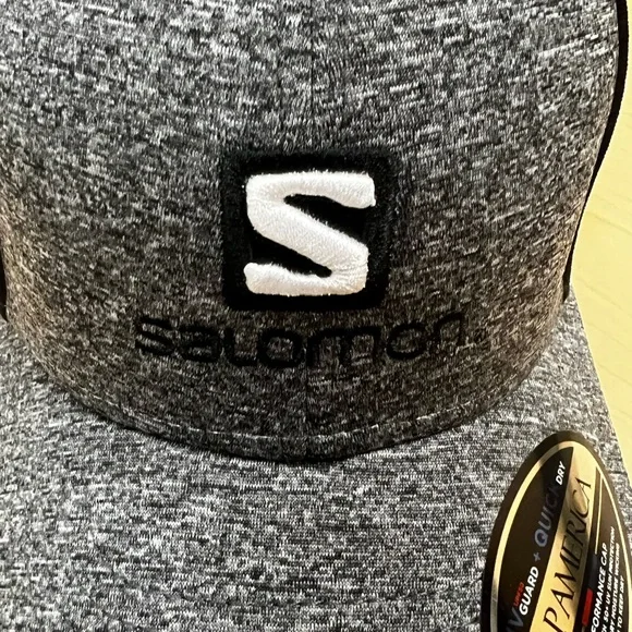 Salomon Hat - Picture 2 of 3